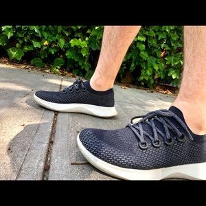 ALLBIRDS Navy Men’s Tree Dash Sneaker